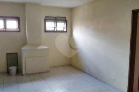 Casa à venda com 3 quartos em Vila Jaguara, São Paulo, SP