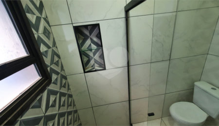 Casa à venda com 3 suítes em Jardim Londrina, São Paulo, SP