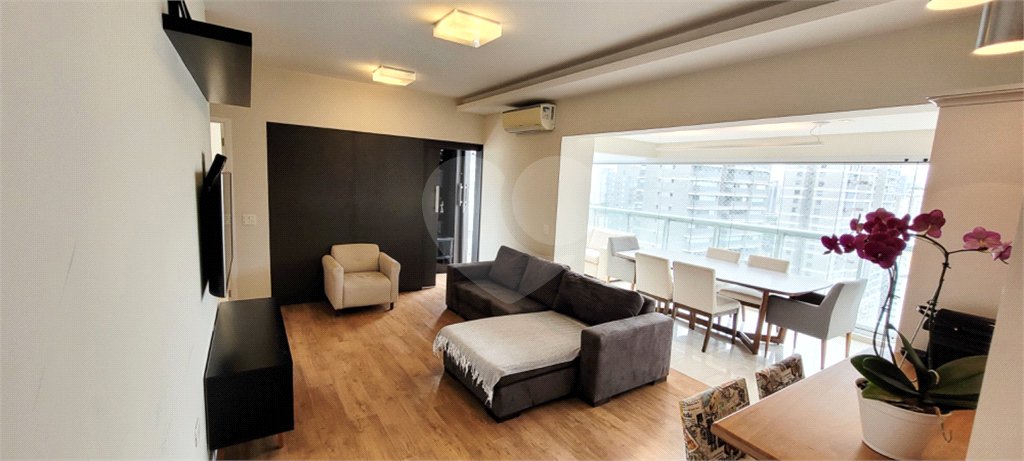 Apartamento à venda com 2 suítes em Vila Mariana, São Paulo, SP