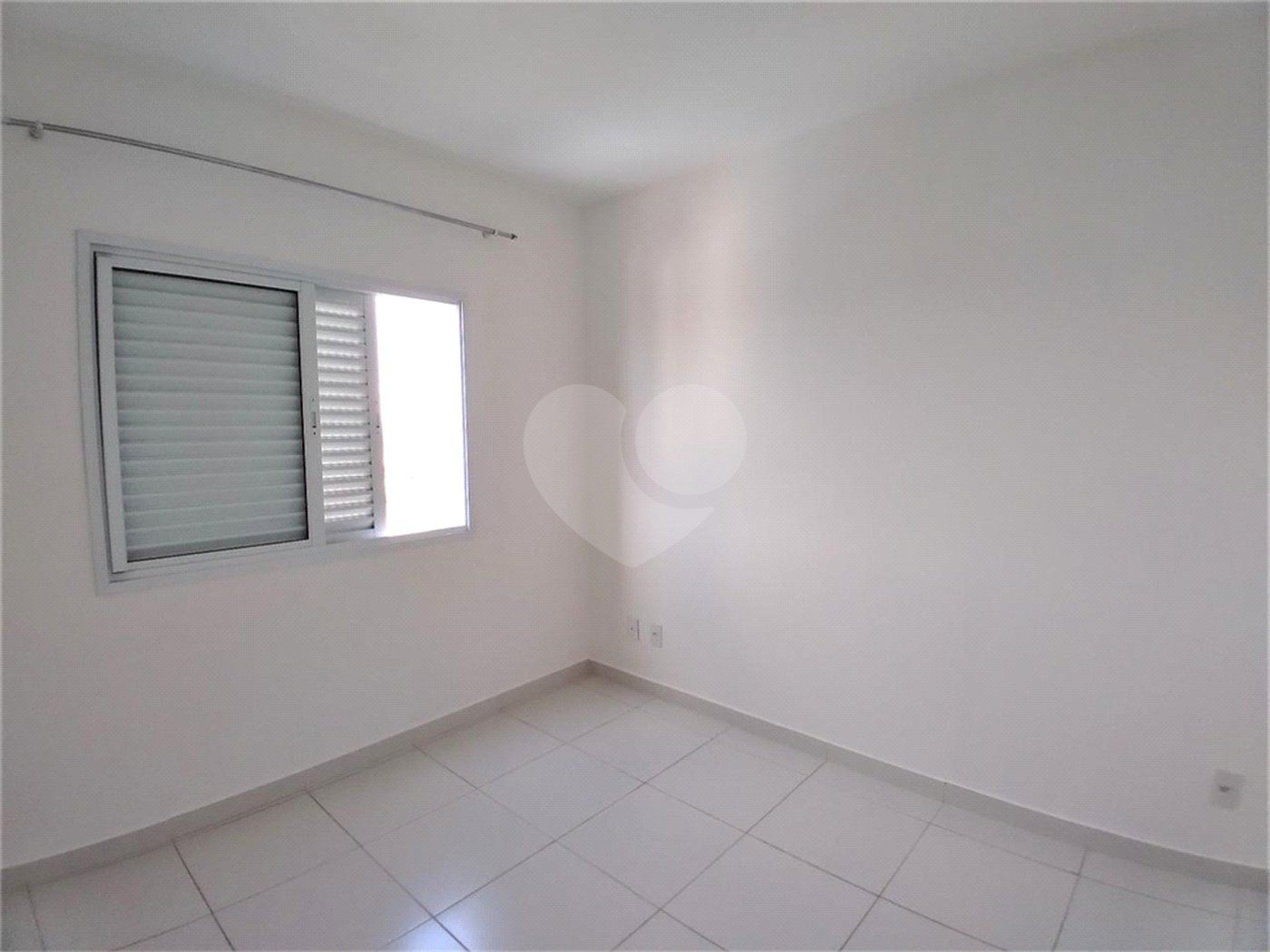 Apartamento para alugar com 2 quartos, sendo 1 suíte, em Parque São Lourenço, Indaiatuba, SP