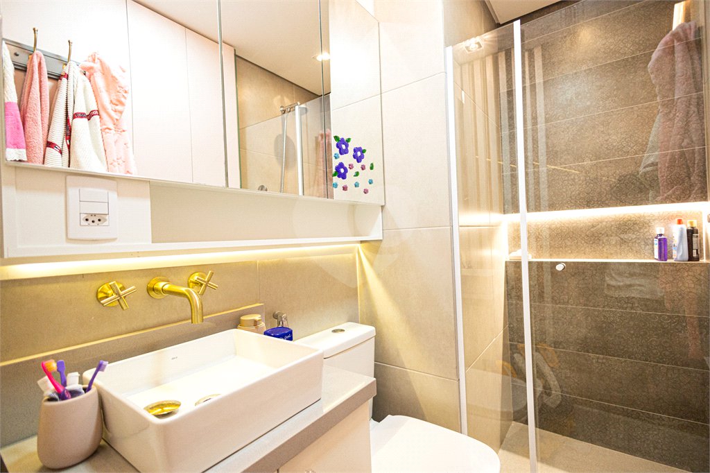 Apartamento à venda com 5 quartos, sendo 4 suítes,  em Parque Reboucas, São Paulo, SP