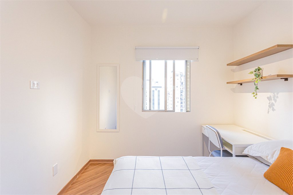 Apartamento à venda com 3 quartos, sendo 1 suíte, em Vila Olímpia, São Paulo, SP