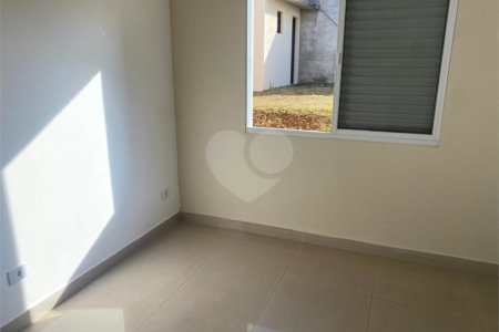 Casa à venda com 3 quartos, sendo 1 suíte, no condomínio Terras de Santa Adelia, Vargem Grande Paulista - SP