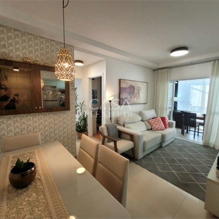 Apartamento à venda com 2 quartos, sendo 1 suíte,  em Parque Campolim, Sorocaba, SP
