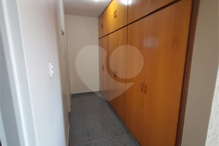 Casa à venda com 5 quartos, sendo 1 suíte, em Residencial e Comercial Palmares, Ribeirão Preto, SP