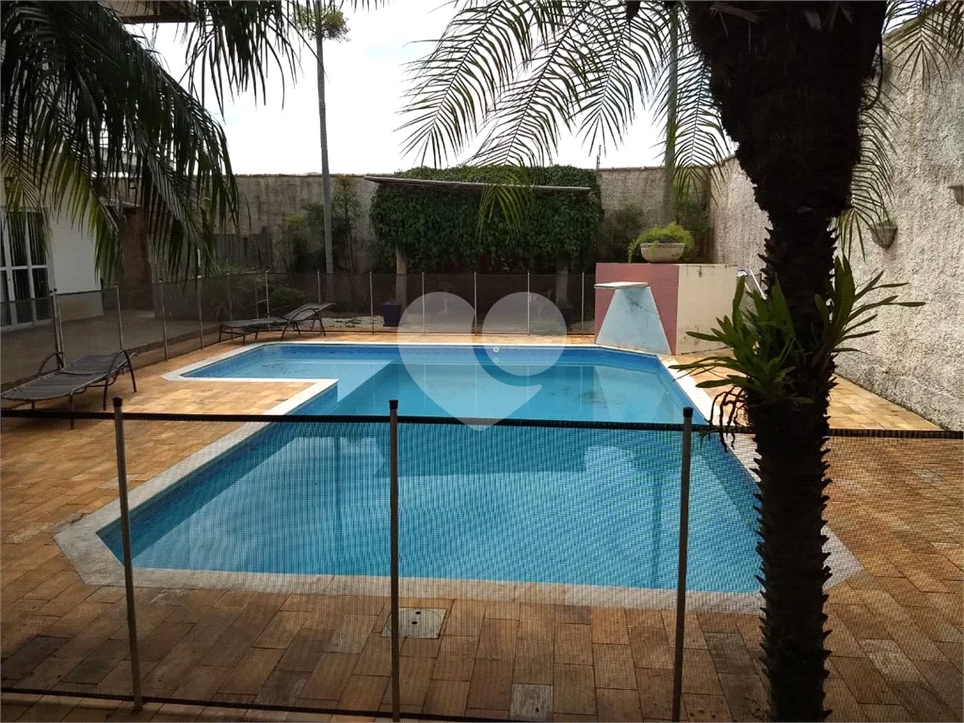 Casa à venda com 3 quartos, sendo 1 suíte, no condomínio Acmti - Colinas do Mosteiro, Terras de Itaici e Recanto dos Pássaros, Indaiatuba - SP