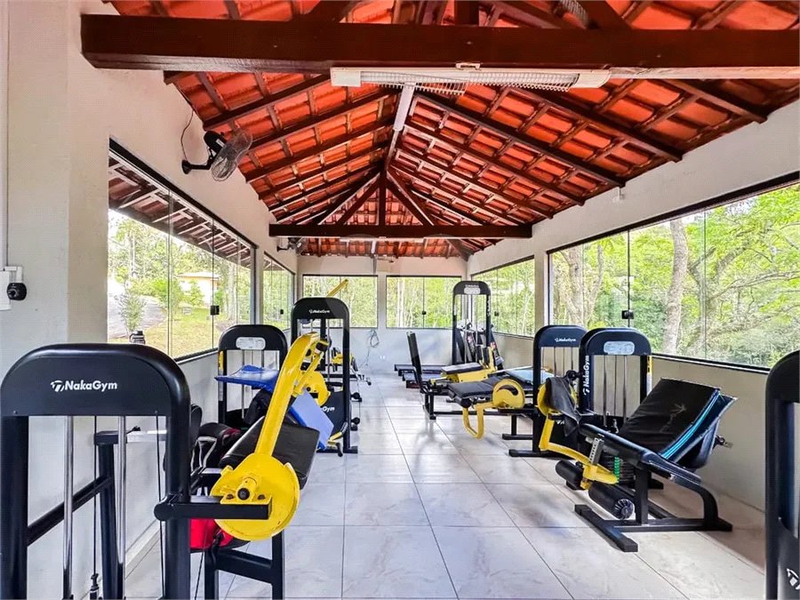 Casa á venda em condominio em Caieiras SP