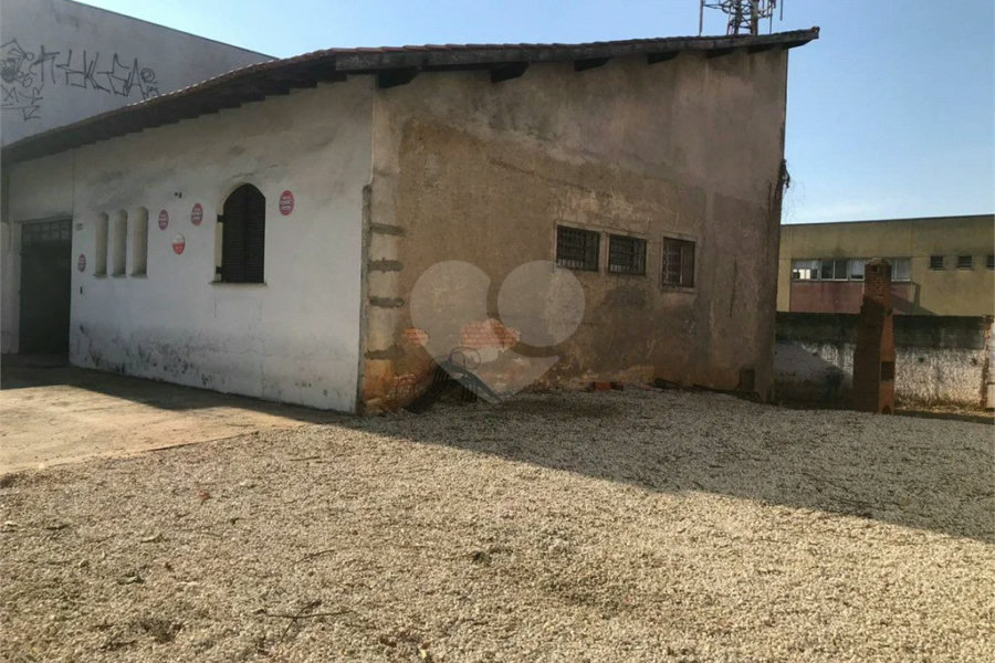 Excelente terreno em ótima localização. Venha fazer uma visita = 600M²