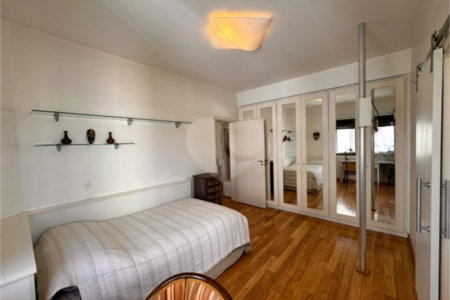 Higienópolis: Apartamento de 350 m2, 4 suítes, 5 vagas.