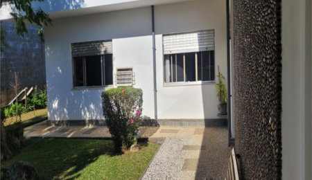 Casa à venda ou para alugar com 4 quartos, sendo 2 suítes,  em Campo Belo, São Paulo, SP
