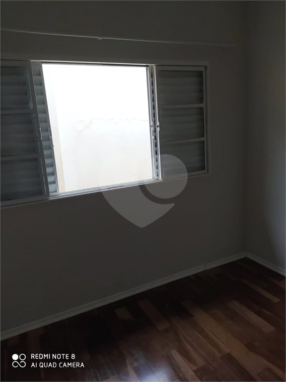 Casa térrea para venda ou locação no bairro Vila Costa do Sol.