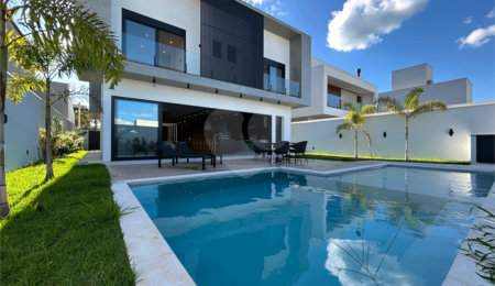 Casa à venda com 4 suítes no condomínio Damha III, São Carlos - SP