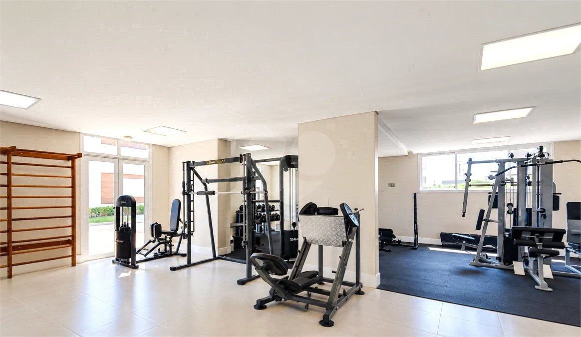 Apartamento reformado de 92 m² no Baeta Neves, com 2 dormitórios, 1 suíte, sala ampliada, área gourmet, 2 vagas, planejados e lazer completo.