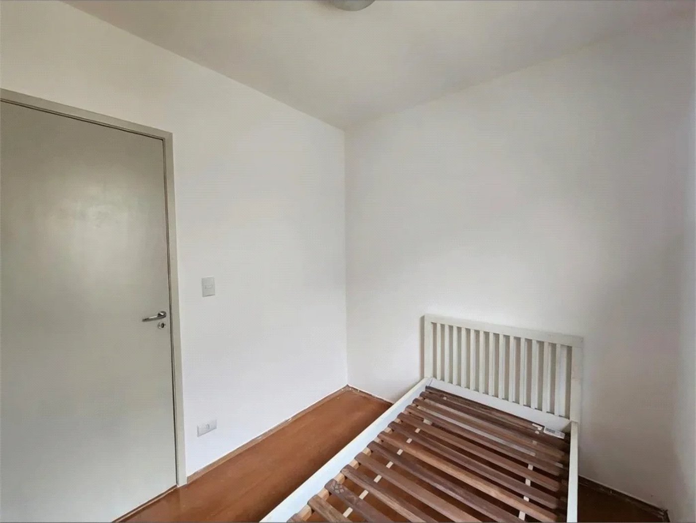 Casa à venda com 3 quartos, sendo 1 suíte,  em Jardim Celeste, São Paulo, SP