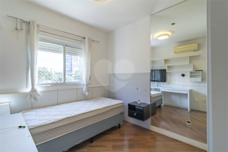 APARTAMENTO PARA LOCAÇÃO COM 151M2 - 3 QUARTOS ( 2 SUÍTES ) - 3 VAGAS NO JARDIM AMÉRICA.
