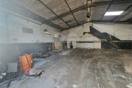 Galpão Comercial para Locação no Jardim do Trevo em Campinas com 276 m² de Área Construída e Amplo Terreno