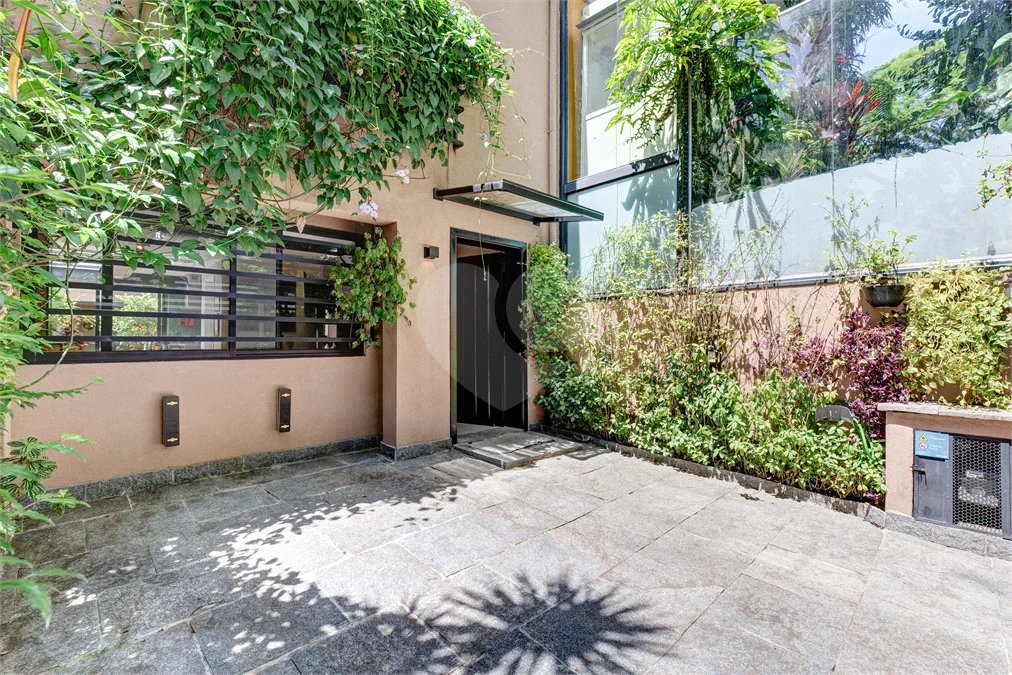 Sobrado a venda com 2 quartos no Alto Boa Vista, São Paulo - SP