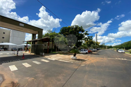 Apartamento no Condomínio Residencial Monte Everest