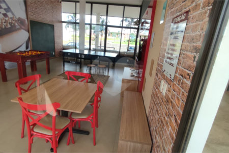Lote à Venda em São Carlos, no Condomínio Villeneuve I