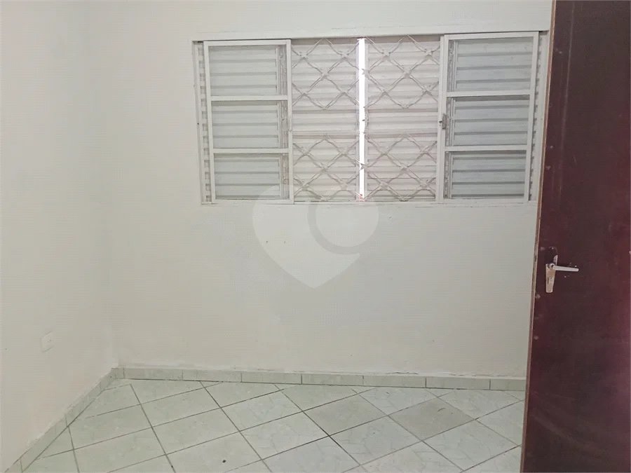 Casa à venda ou para alugar com 2 quartos, sendo 1 suíte, em Jardim São José, São Roque, SP