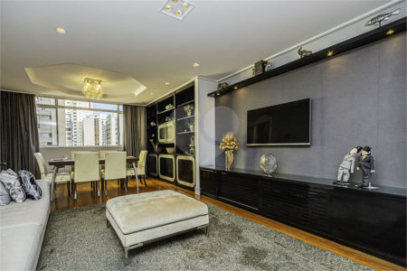 Apartamento á venda em Higienópolis com 212m² 3 dormitórios 1 suíte 2 vagas