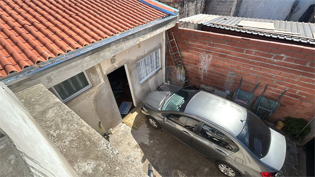 Sobrado á venda no bairro Vila Celina.