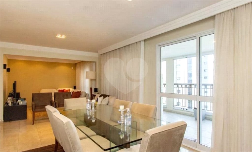 Apartamento à venda com 3 suítes em Paraíso do Morumbi, São Paulo, SP