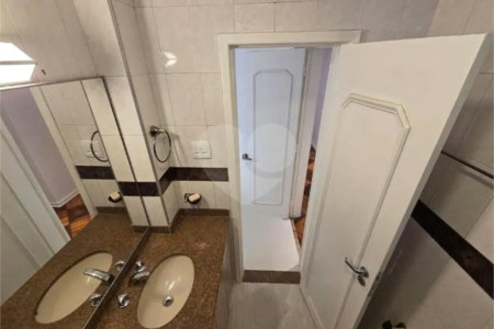 Apartamento à venda com 3 quartos, sendo 1 suíte, em Copacabana, Rio de Janeiro, RJ