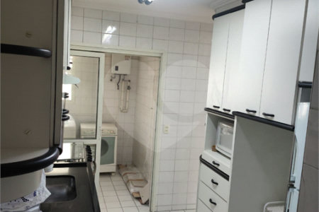 Apartamento à venda com 3 quartos, sendo 1 suíte, em Indianópolis, São Paulo, SP