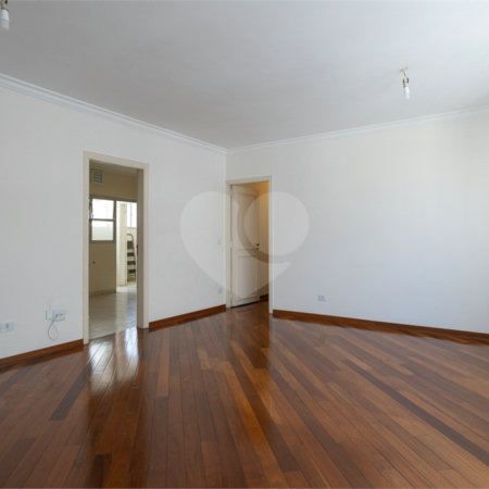 Apartamento à venda com 3 quartos, sendo 1 suíte, em Jardim Paulista, São Paulo, SP