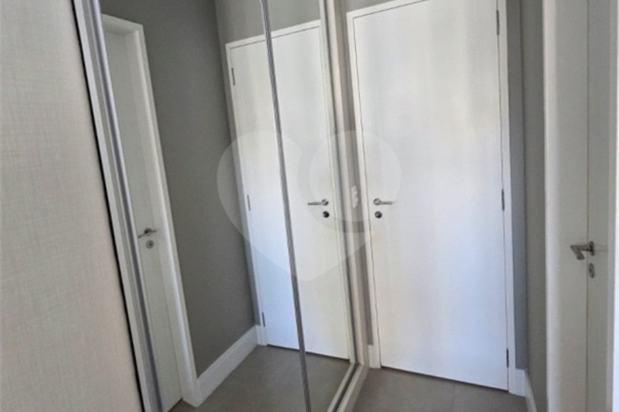Apartamento à venda com 3 quartos, sendo 1 suíte, em Morumbi, São Paulo, SP