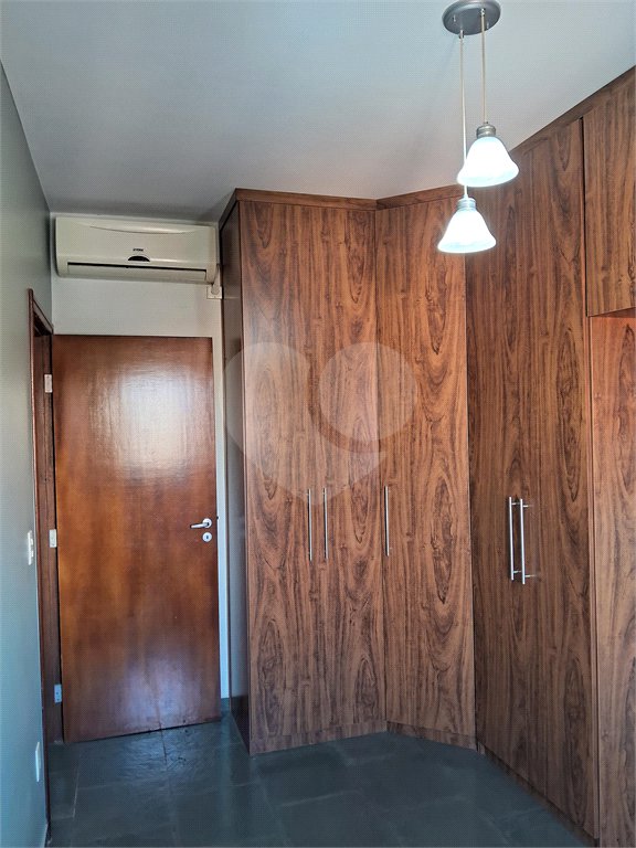Casa à venda com 3 quartos, sendo 1 suíte, em Jardim Rossignatti, Indaiatuba, SP