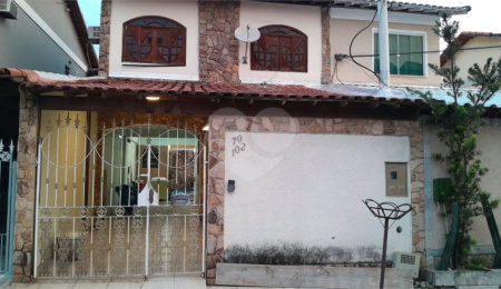 Casa à venda com 3 quartos em Campo Grande, Rio de Janeiro, RJ