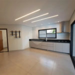 Sobrado à venda com 3 suítes em Condomínio Residencial Terras do Caribe, Valinhos, SP