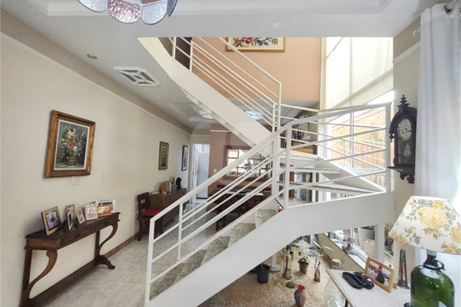 Casa à venda com 3 suítes em Parada Inglesa, São Paulo, SP