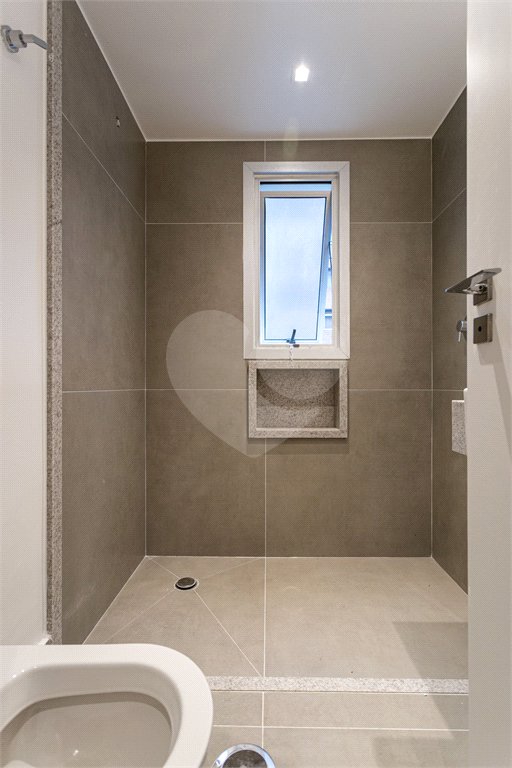 Apartamento à venda com 4 quartos, sendo 2 suítes,  em Bela Vista, São Paulo, SP