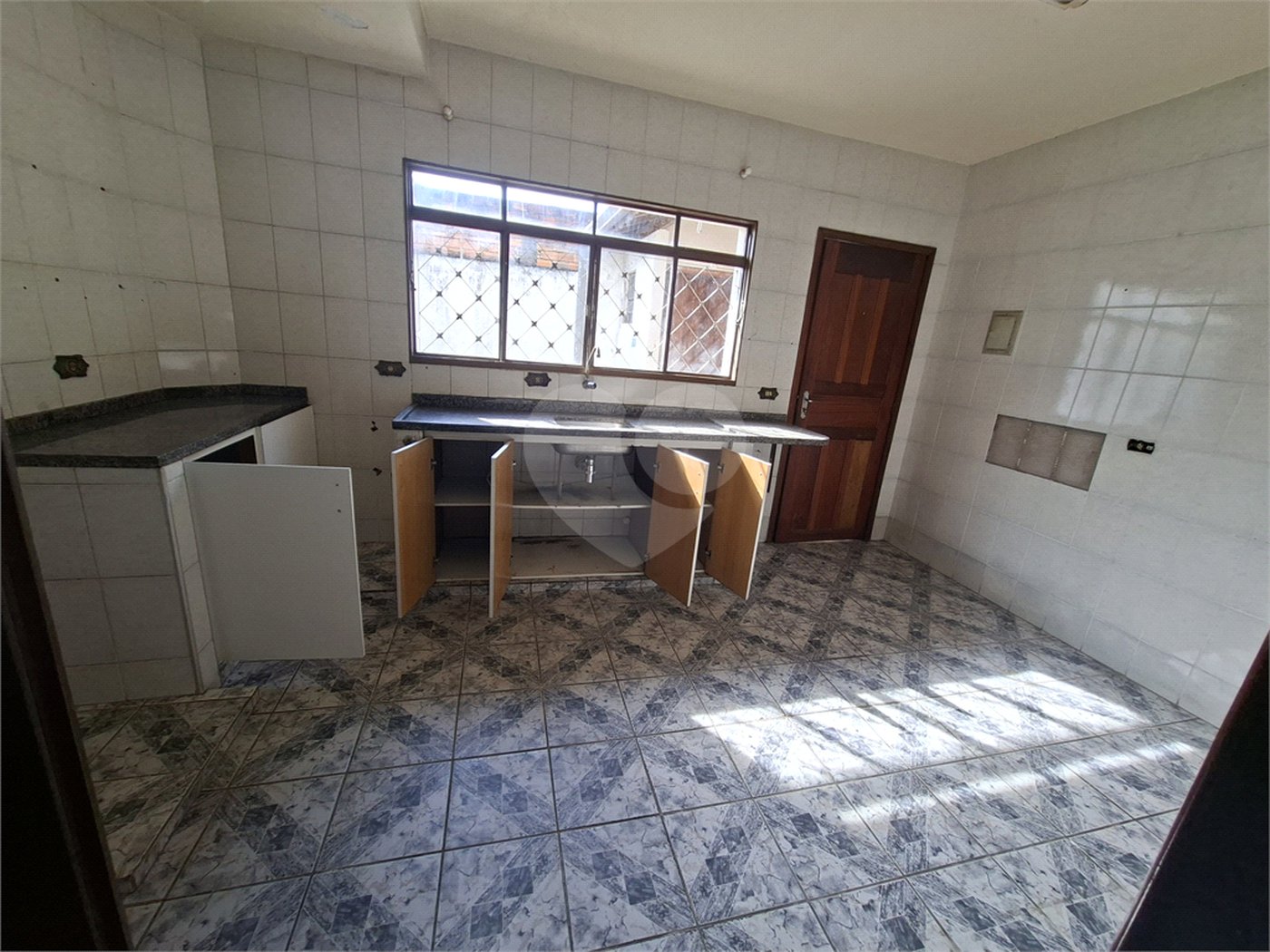 Sobrado à venda com 2 quartos em Jardim Bela Vista, São José dos Campos, SP