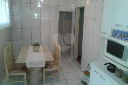 Casa Térrea à venda com 4 quartos em Vila Mazzei, São Paulo, SP