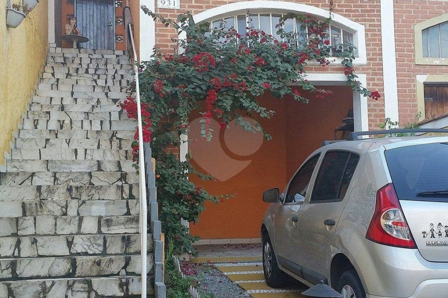 Sobrado à venda com 3 quartos, sendo 1 suíte,  em Tremembé, São Paulo, SP