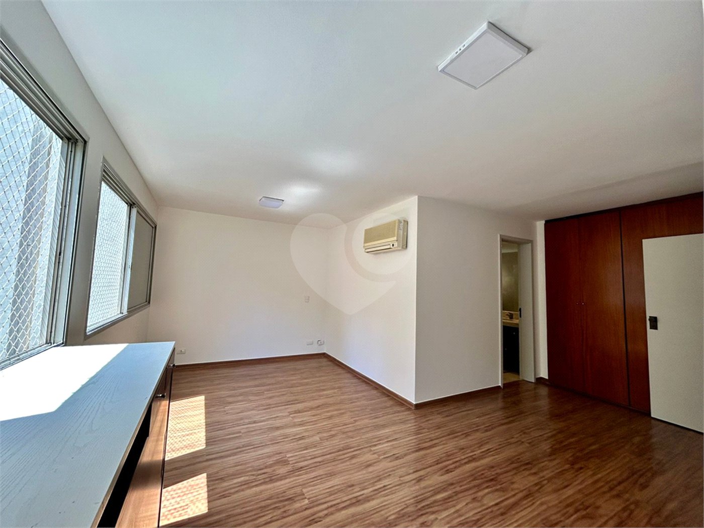 Apartamento à venda ou para alugar com 2 quartos, sendo 1 suíte, em Perdizes, São Paulo, SP
