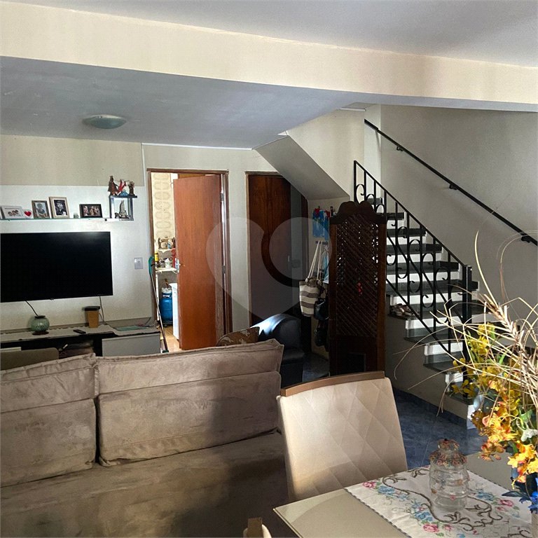 Casa à venda com 3 quartos em Vila Oliveira, Mogi das Cruzes, SP