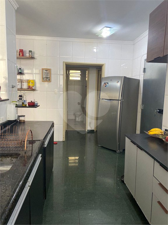 Apartamento à venda com 3 quartos, sendo 1 suíte,  em República, São Paulo, SP