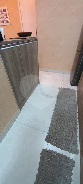 APARTAMENTO A VENDA 2 DORM SENDO 1 SUITE - VAGA DE GARAGEM COBERTA