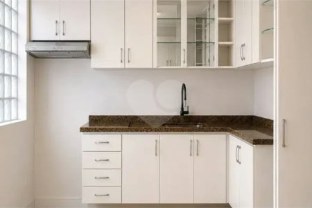 Apartamento Amplo na Saúde | 89 m², 2 Dormitórios e 1 Vaga