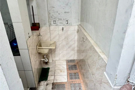 Sobrado à venda com 4 quartos em Interlagos, São Paulo, SP