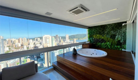 Apartamento com 1 quarto com hidromassagem e vista para o mar à venda em Aparecida - SP