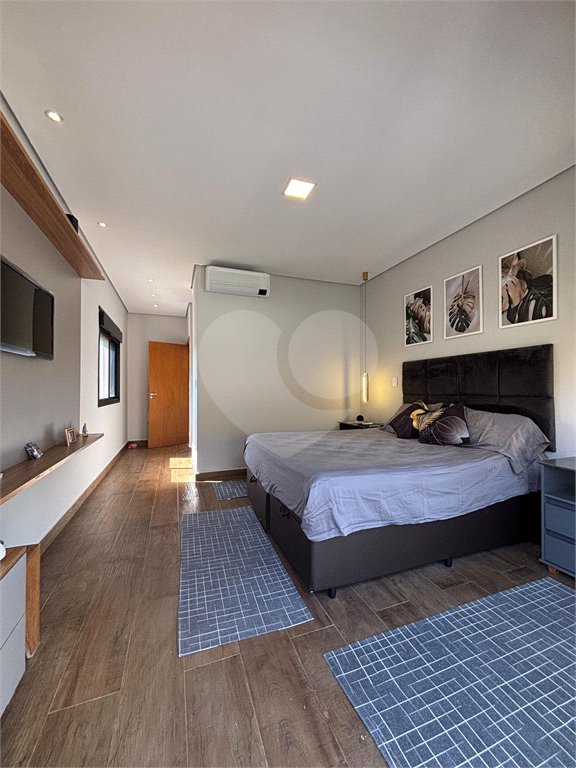 Casa à venda com 3 suítes no condomínio Villa D' Oro, Vinhedo - SP