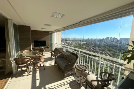 Apartamento à venda com 4 quartos, sendo 2 suítes, em MORUMBI, São Paulo, SP