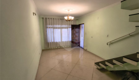 Sobrado à venda com 3 quartos em Vila Paulo Silas, São Paulo, SP