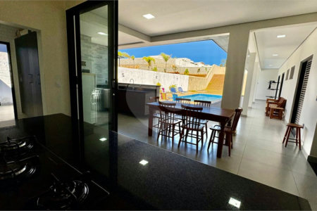 Casa à venda com 3 suítes no condomínio Village Ipanema 2, Araçoiaba da Serra - SP